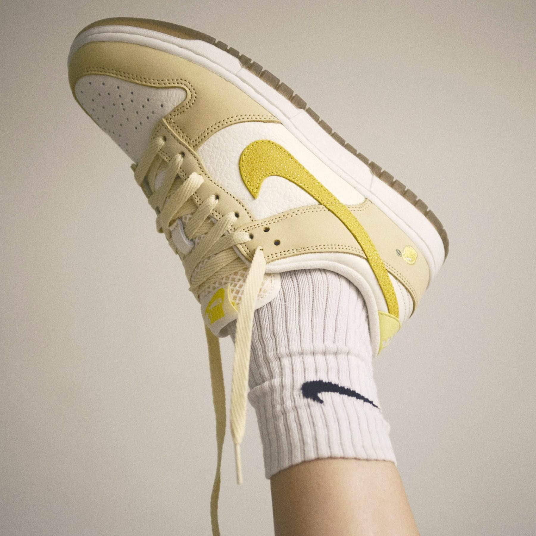 Nike Dunk Low 'Lemon Drop'